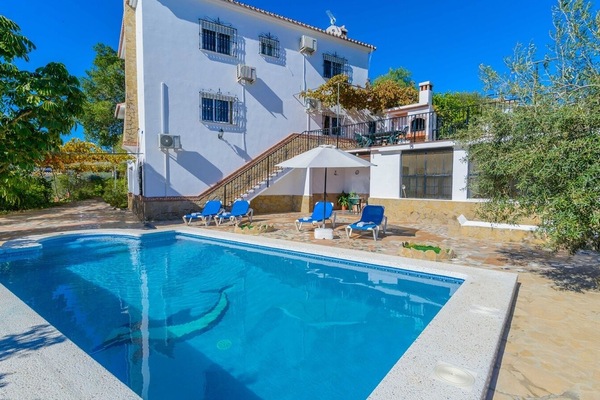 Luna de Alora Álora by Ruralidays