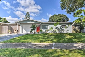 Exterior - 6 Mi to Beaches: Seminole Retreat w/ Pool (Seminole)
