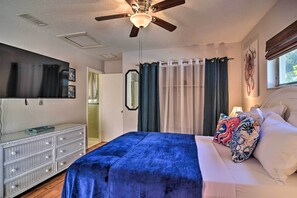 3 bedrooms, Internet, bed sheets - 6 Mi to Beaches: Seminole Retreat w/ Pool (Seminole)