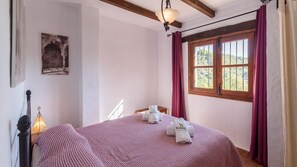 4 室のベッドルーム、アイロン / アイロン台、旅行用ベビーベッド、WiFi
