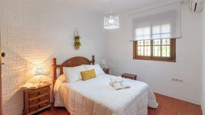 3 quartos, ferros/tábuas de passar roupa, berço de viagem, Wi-Fi