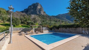 Pool - Barrera de El Gastor by Ruralidays (Cádiz)