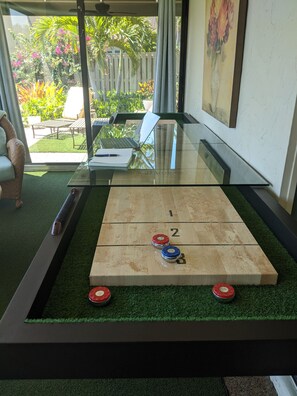 Game room - Villa by the Beach (Naples)