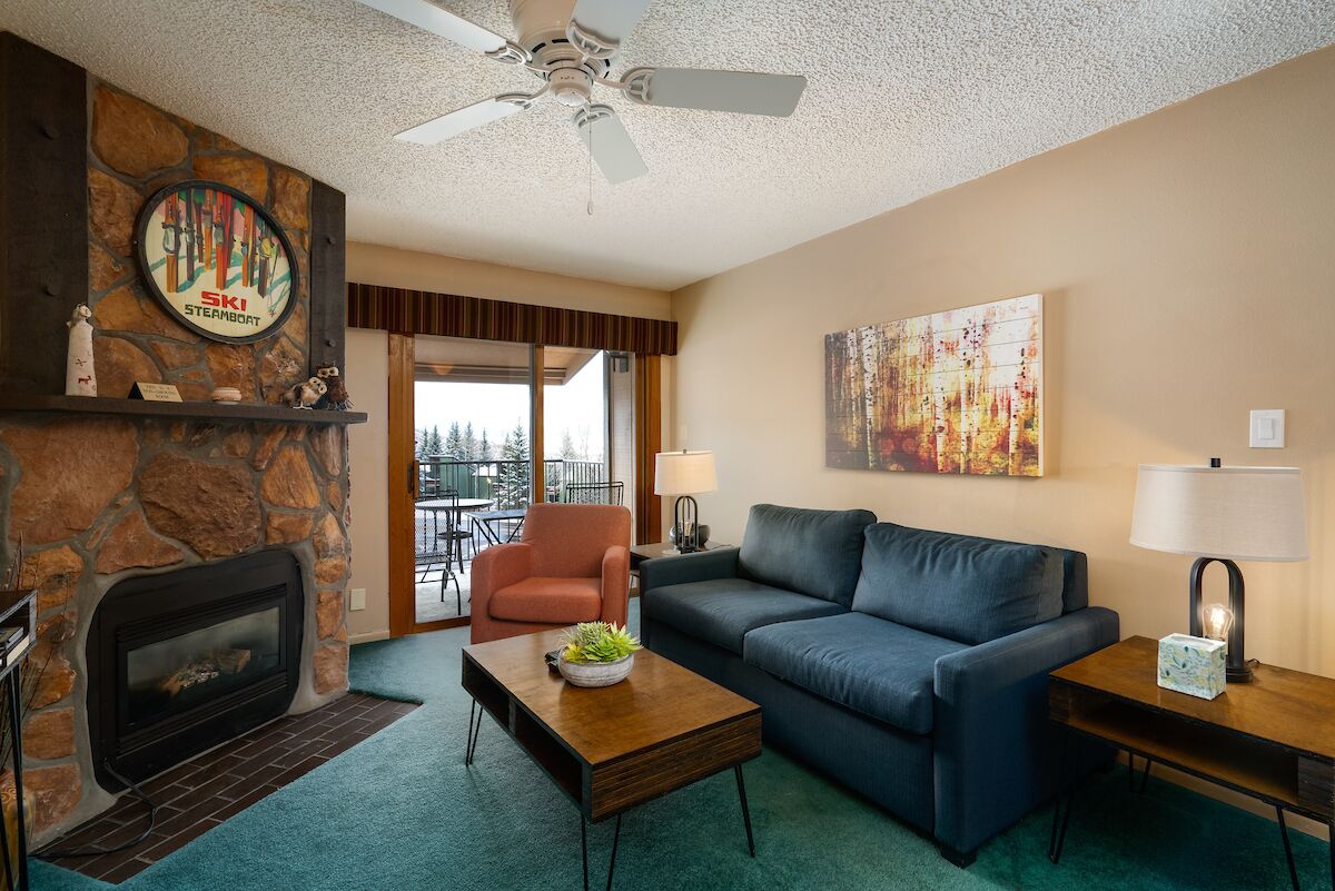 Slope Side Condo with Hot Tub Access!