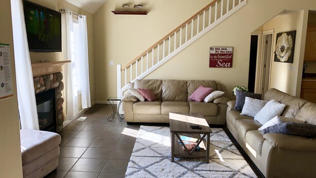 Unclassified image, 1 of 14, button - Coastal Getaway, 1 block from the beach Pet Friendly  (Cloverdale)