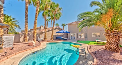 Modern & Cozy | 13min to Strip, âRoyal Beds, Pool