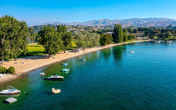 Beach nearby, beach towels