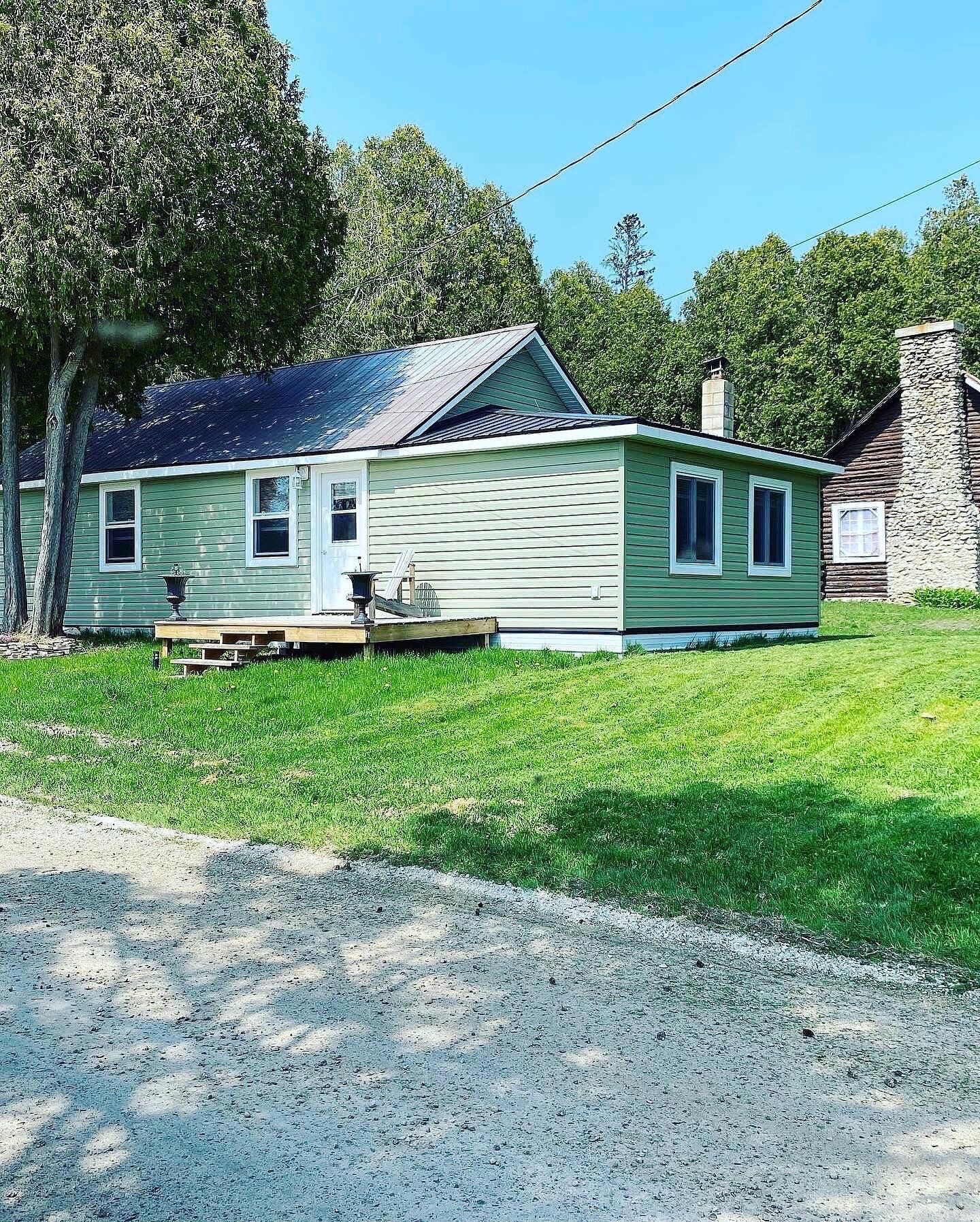 Moore’s Haven Stokes Bay - Riverview cottage