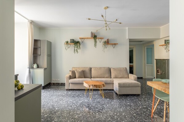 Smart TV - The dreamer house design (Roma)