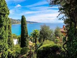 Property grounds - Nice apartment for 4 guests with WIFI, A/C, TV and terrace (Ventimiglia)