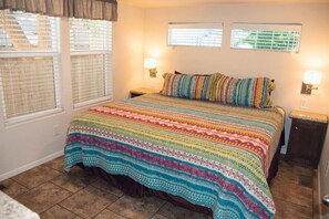 1 bedroom, desk, travel cot, free WiFi