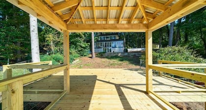 LAY Back in the Lake House