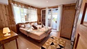 3 habitaciones, tabla de planchar con plancha, wifi y ropa de cama 