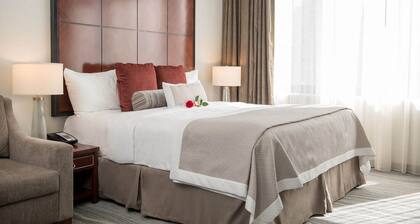 No way-stay for YOU at CLUB DONATELLO IS A FOUR-STAR, BOUTIQUE OWNERS CLUB