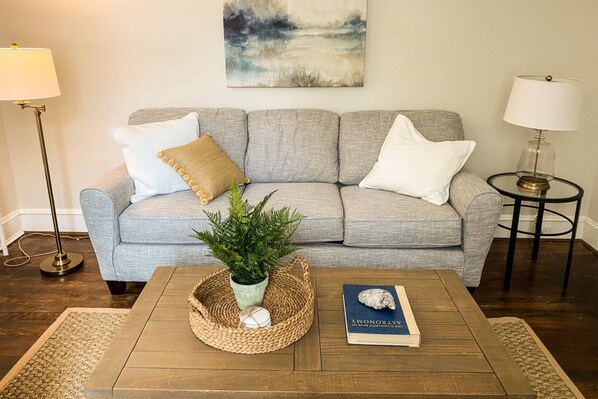 Unclassified image, 1 of 46, button