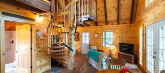 Pet-Friendly Tiny Cabin - Pine Point
