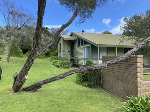 Unclassified image, 3 of 19, button