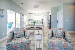 Unclassified image, 3 of 30, button