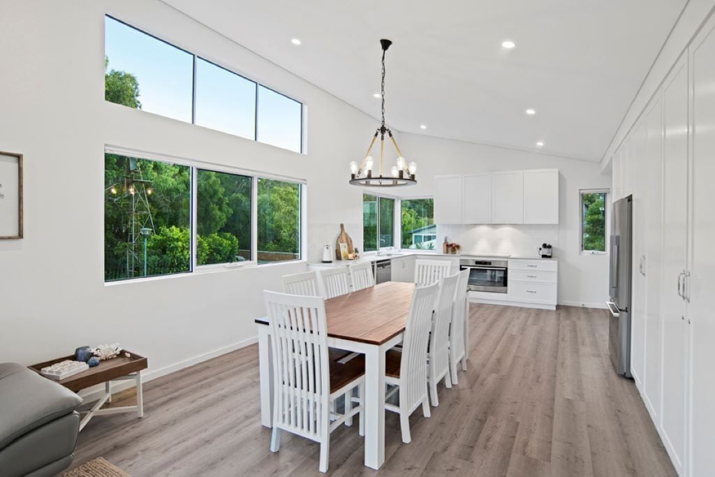 Willy Wagtail - Beautiful two bedroom two bathroom Villa — image 2