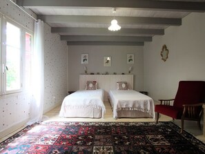 2 bedrooms