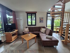 Unclassified image, 2 of 44, button