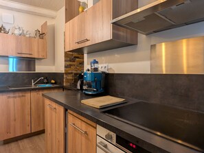 Fridge, microwave, dishwasher