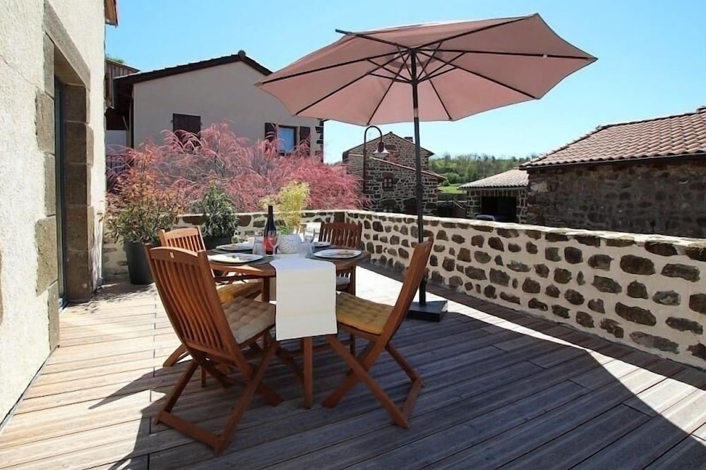 Gite Polignac, 2 bedrooms, 4 persons