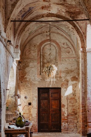 Interior - ABBEY OF THE SEVEN BROTHERS Fratres Farmhouse - Felicis Apartment (Pietrafitta - Piegaro Perugia)