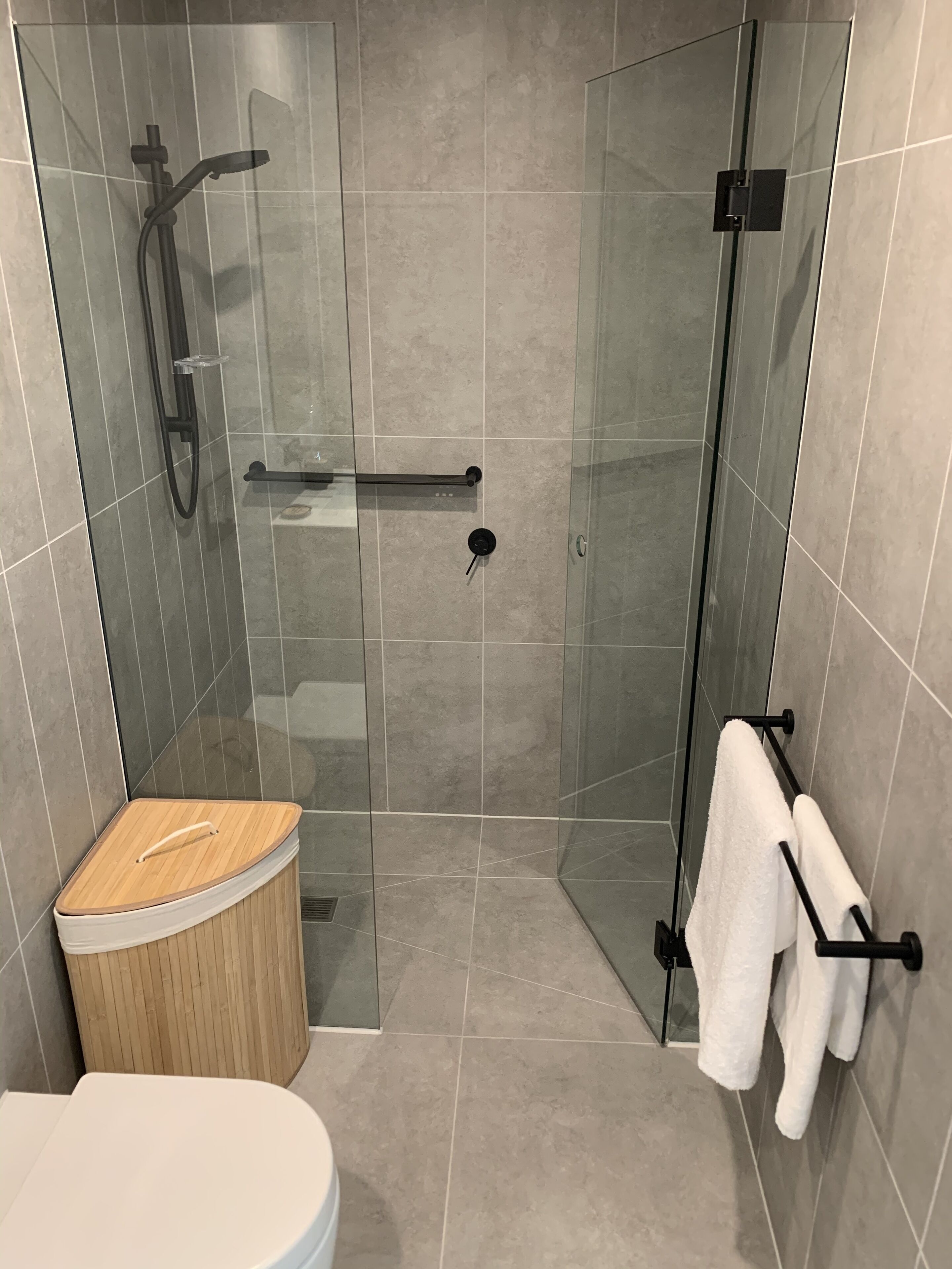 M-City 2BR/2BR Self Service Apartment