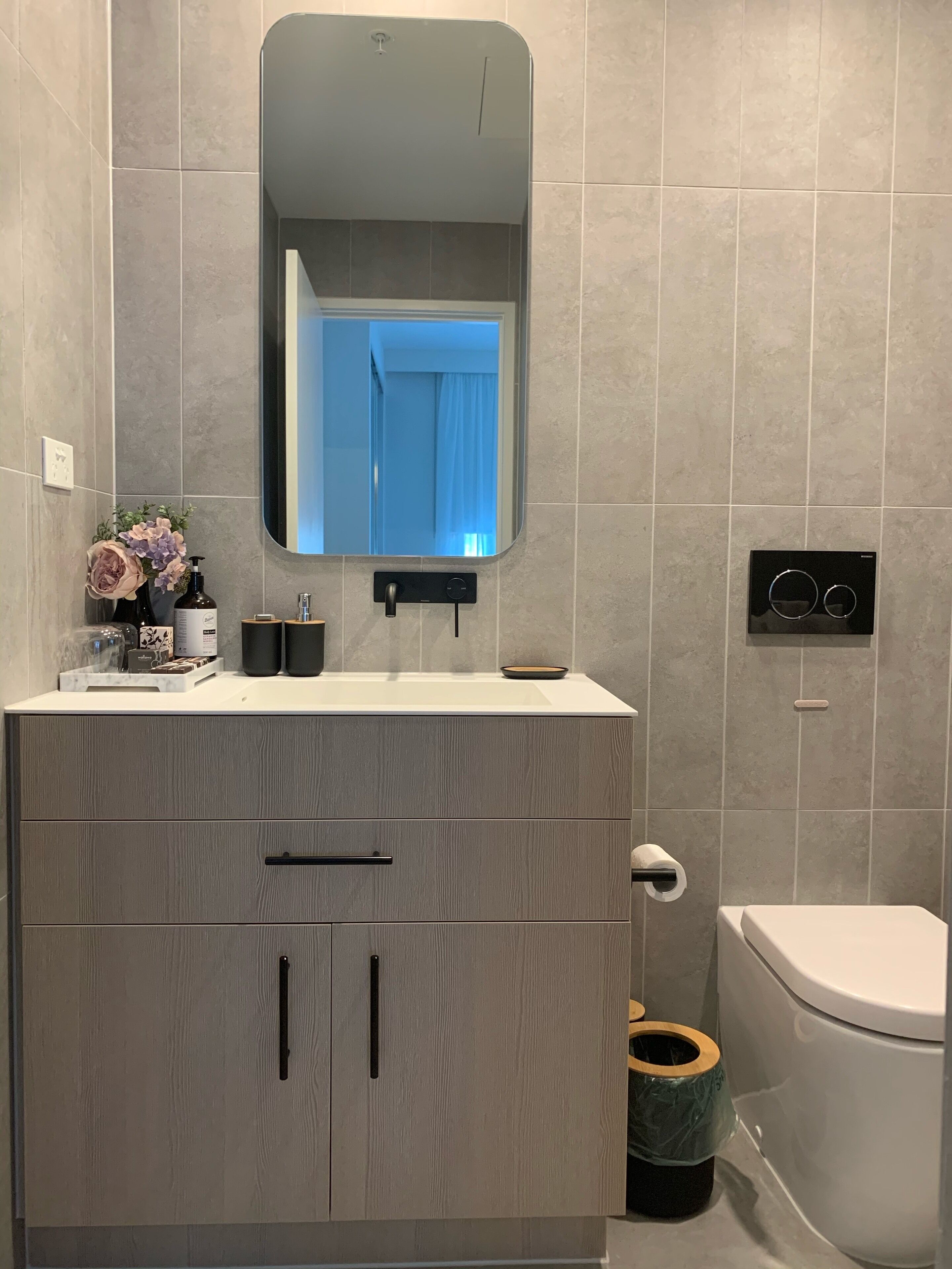 M-City 2BR/2BR Self Service Apartment