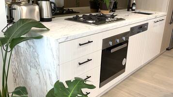 Fridge, microwave, oven, dishwasher