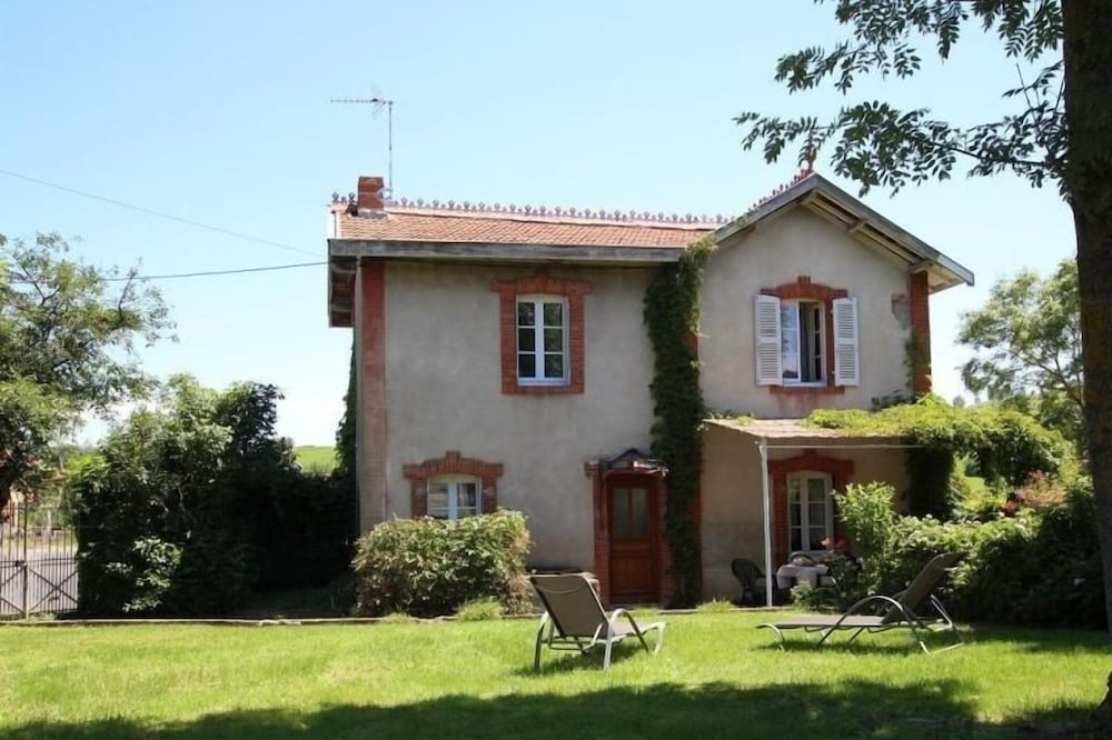 Gite Bournoncle-Saint-Pierre, 3 bedrooms, 6 persons