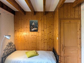 3 bedrooms, free WiFi