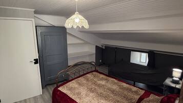 2 bedrooms