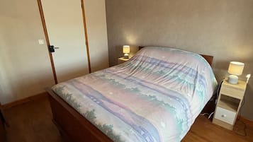 2 bedrooms