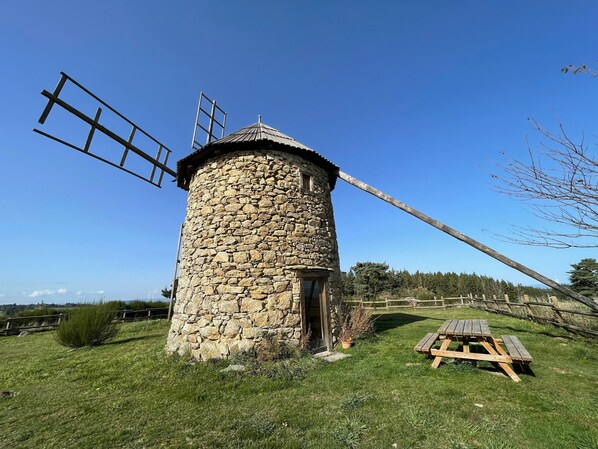 Terrace/patio - Restored windmill with countryside view (Ally)