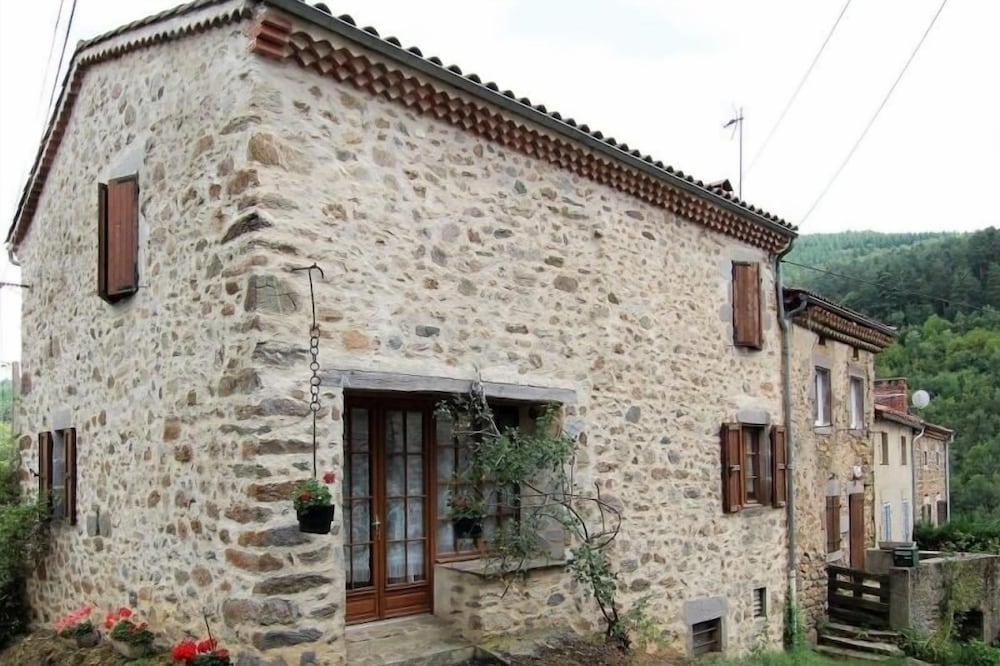 Gite Saint-Cirgues, 3 bedrooms, 6 persons