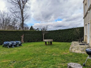 Terrace/patio - Charming House with Terrace, Enclosed Yard, WiFi, Near Leisure Activities, Sleeps 6 (Yssingeaux)