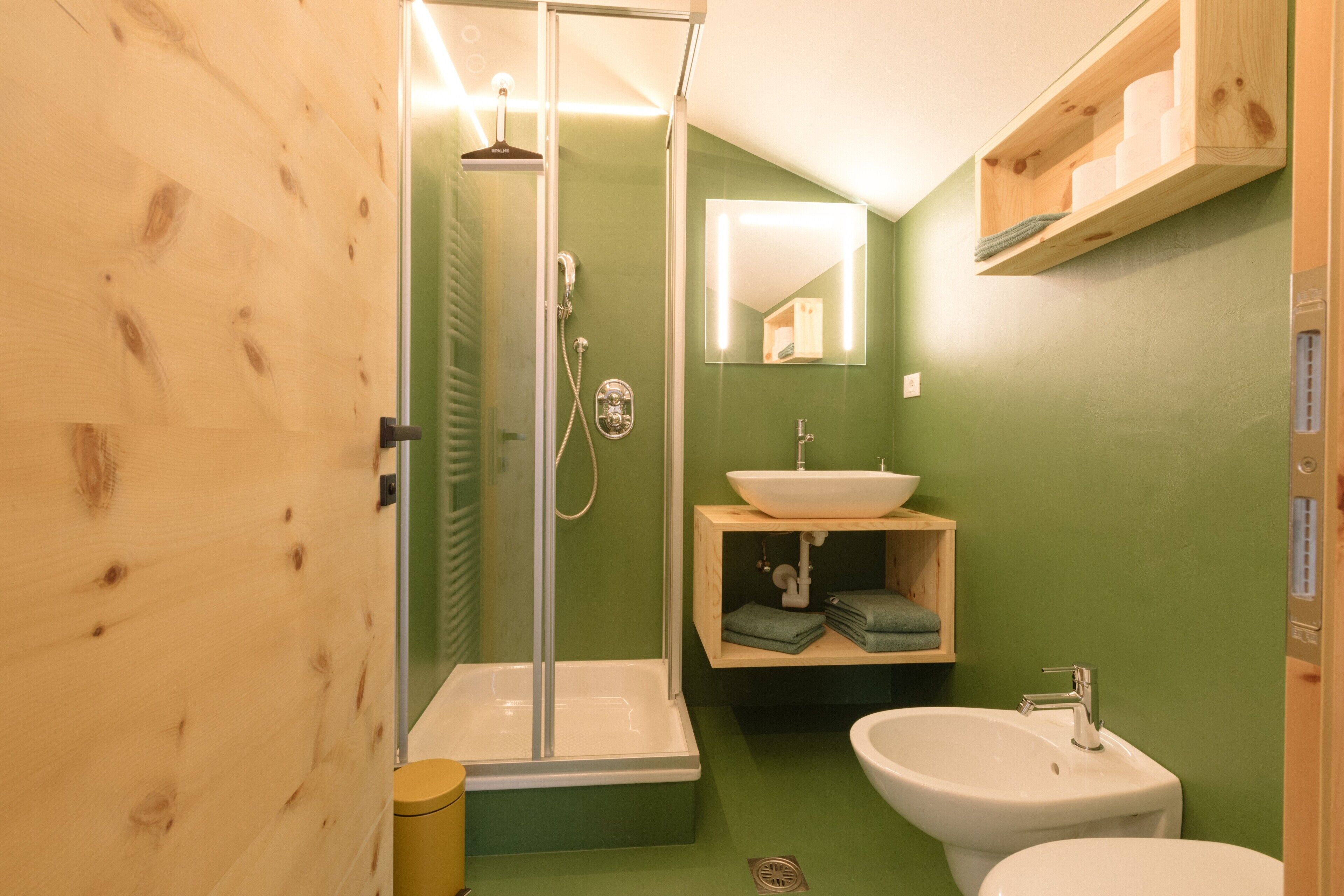 浴缸、免費梳洗用品、風筒、提供毛巾