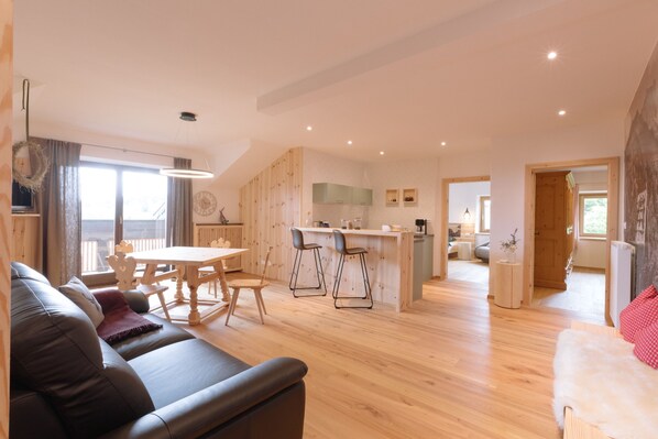 TV - Holiday Home “Wies Wieserhof” with Mountain View, Balcony and Shared Garden (Aldein)