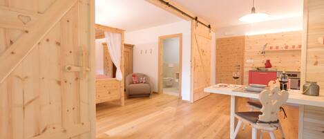 1 bedroom, iron/ironing board, free WiFi, bed sheets