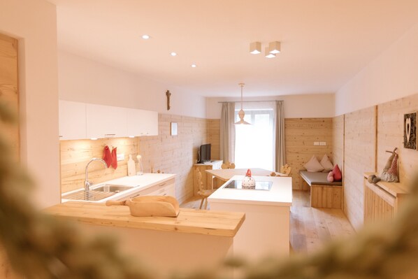 Interior - Beautiful and Cozy Holiday Home “Ferienwohnung SHUPF Wieserhof” with Mountain View, Balcony, Shared Garden & WiFi; Parking Available (Aldein)