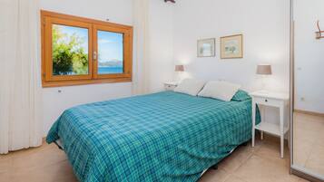 3 sovrum, strykjÀrn/strykbrÀda, gratis wi-fi och sÀngklÀder