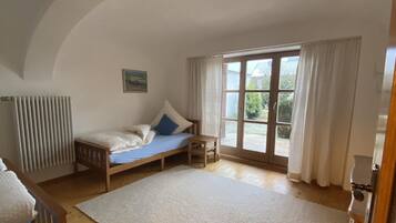 4 Schlafzimmer, Bügeleisen/Bügelbrett, WLAN, Bettwäsche