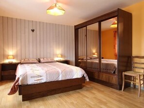 4 bedrooms, free WiFi