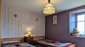 4 bedrooms, free WiFi