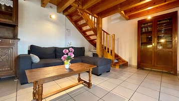 Fernseher, Kamin