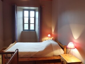 2 bedrooms