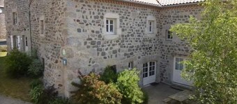 Charming Village Farmhouse Sleeps 8 – Near Allier Gorges & Pradelles