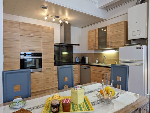 Appartement XIXe siècle - Centre-ville du Puy-en-Velay, 2 chambres, tout confort, proche monuments